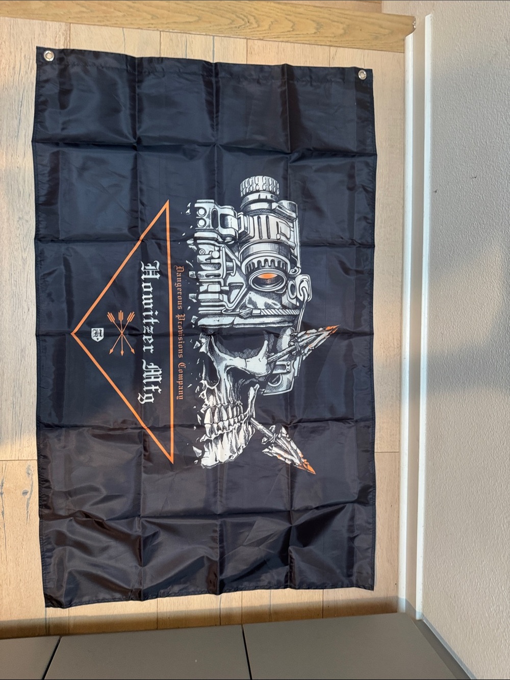 Black Skull & Scope Flag - Howitzer